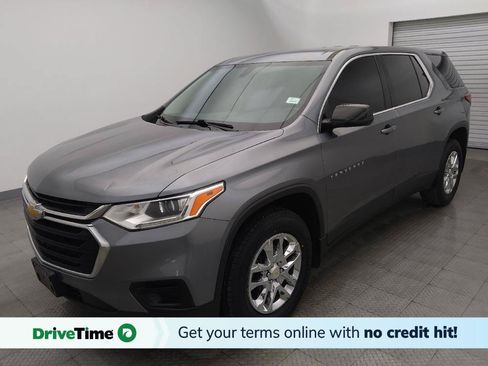 Used 2020 Chevrolet Traverse LS FWD image 1