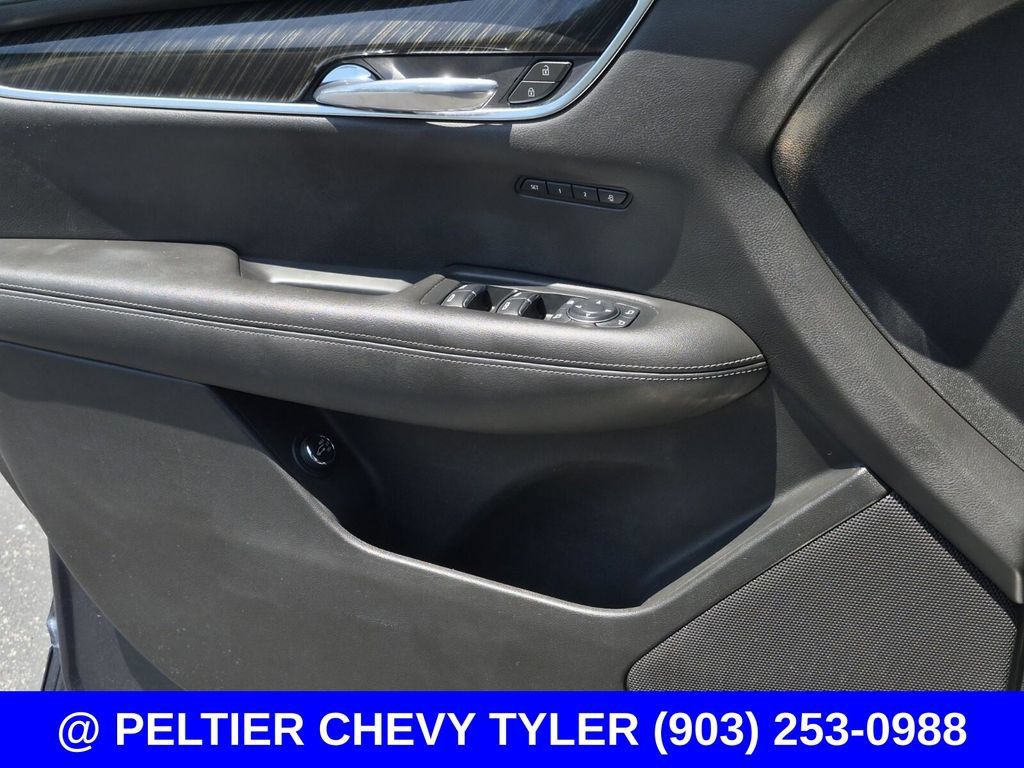 Used 2021 Cadillac XT6 Premium Luxury FWD image 30