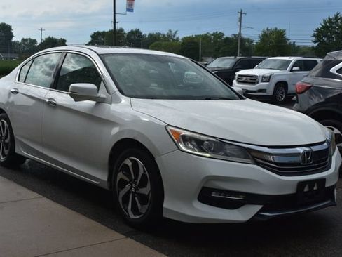 Used 2016 Honda Accord EX-L image 13