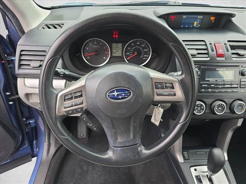 Used 2015 Subaru Forester 2.5i Premium w/ All-Weather Package AWD/4WD image 17