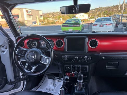 Used 2018 Jeep Wrangler Unlimited Rubicon AWD/4WD image 23