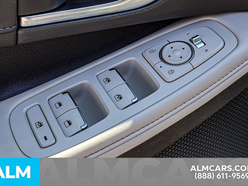 Used 2022 Hyundai Sonata Limited image 41