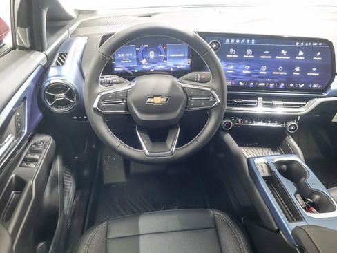 New 2026 Chevrolet Equinox EV LT image 13