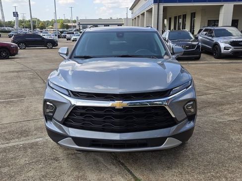 Used 2024 Chevrolet Blazer LT w/ Convenience Package FWD image 23