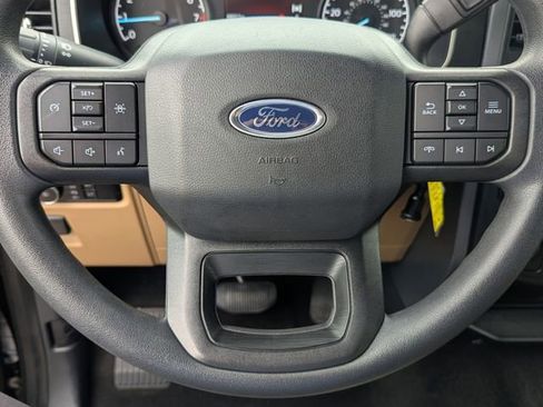 Used 2023 Ford F150 XLT image 5
