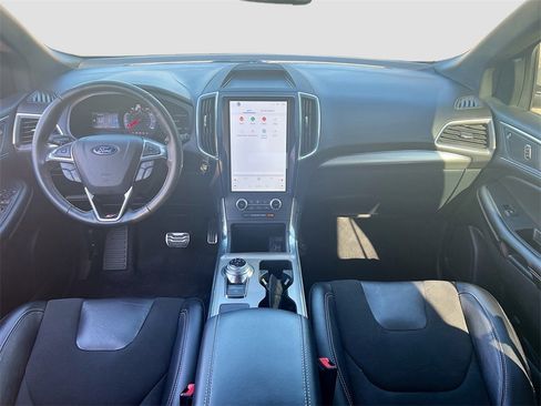 Used 2023 Ford Edge ST image 22
