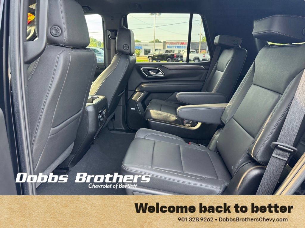 Used 2023 Chevrolet Tahoe Z71 w/ Luxury Package AWD/4WD image 34