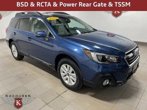 Used 2019 Subaru Outback 2.5i Premium image 1