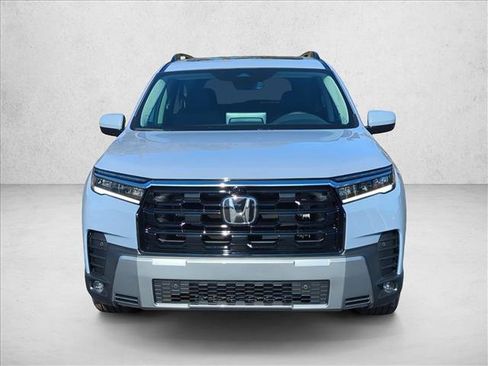 New 2026 Honda Pilot Touring image 6
