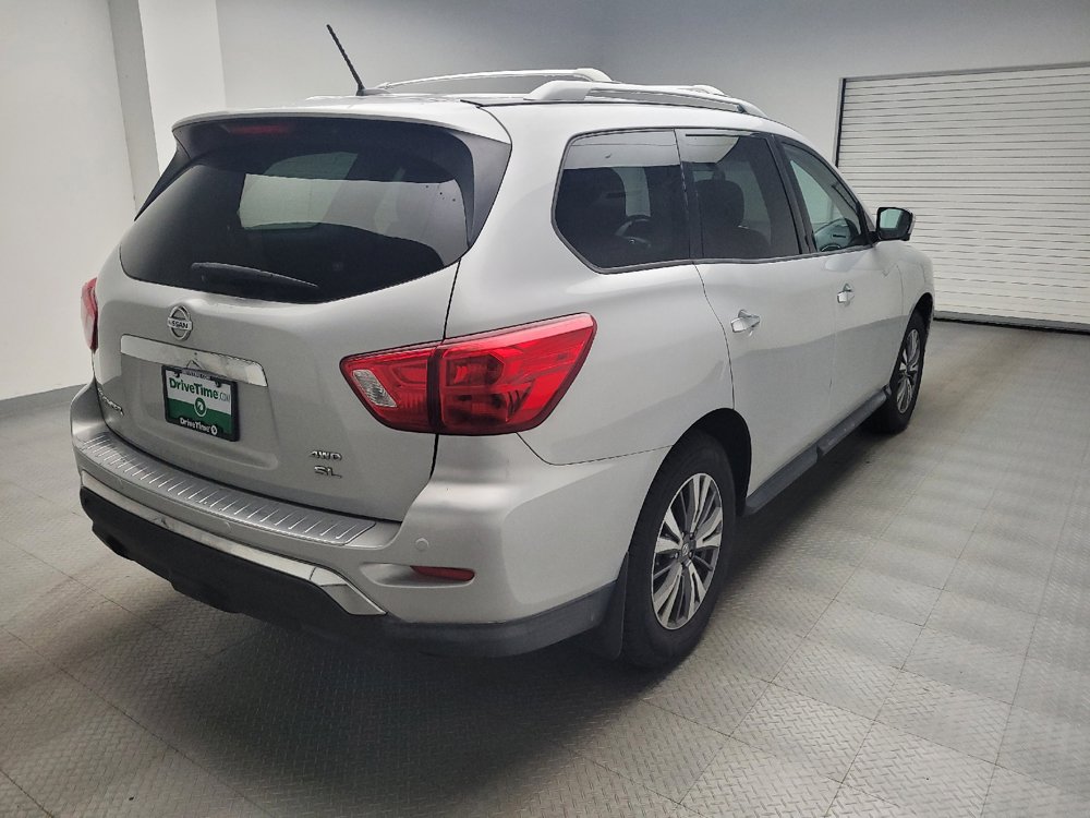Used 2017 Nissan Pathfinder SL AWD/4WD image 9