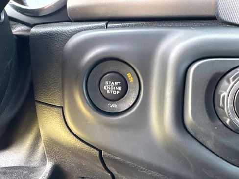 Used 2018 Jeep Wrangler Sport image 21