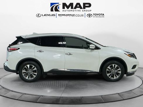 Used 2018 Nissan Murano S image 5