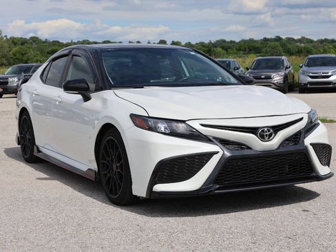 Used 2021 Toyota Camry TRD w/ TRD Package w/JBL Audio FWD image 4
