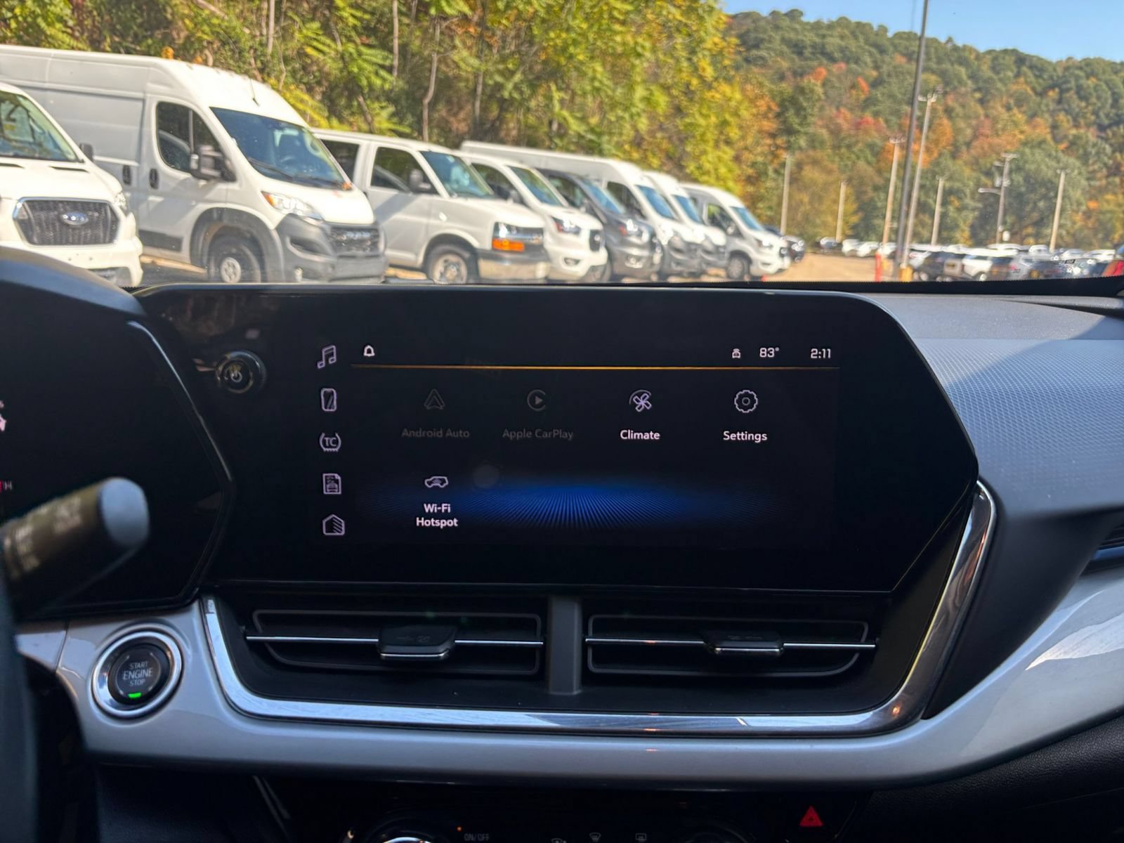 Used 2025 Chevrolet Trax LT w/ LT Convenience Package FWD image 19