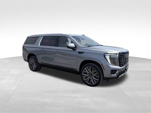 Used 2026 GMC Yukon XL Denali Ultimate AWD/4WD image 28