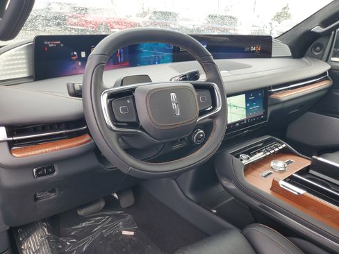 New 2026 Lincoln Navigator L Black Label image 14