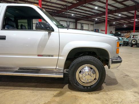 Used 1996 GMC Sierra 3500 4x4 Extended Cab image 11