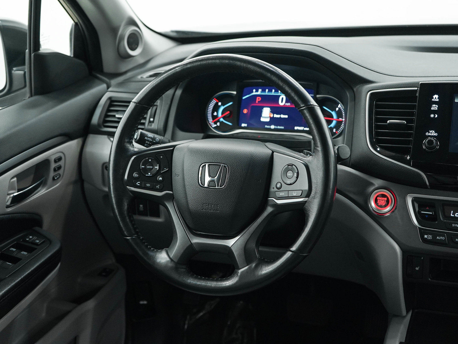 Used 2021 Honda Pilot Black Edition image 14