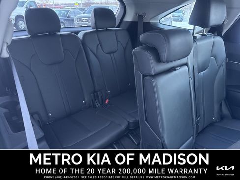 Used 2024 Kia Sorento S w/ Panoramic Sunroof Package image 42
