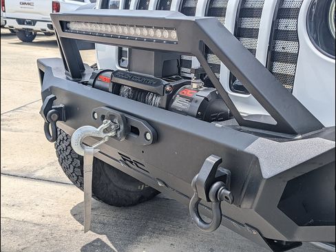 Used 2021 Jeep Wrangler Unlimited Sport AWD/4WD image 13