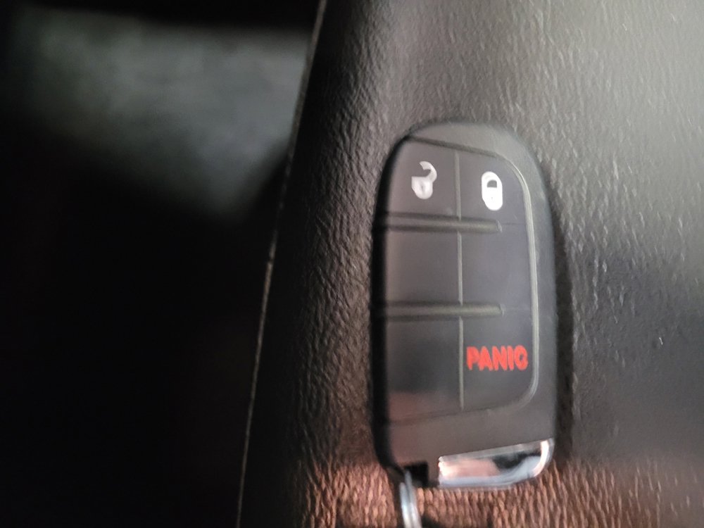 Used 2023 Jeep Compass Latitude AWD/4WD image 32