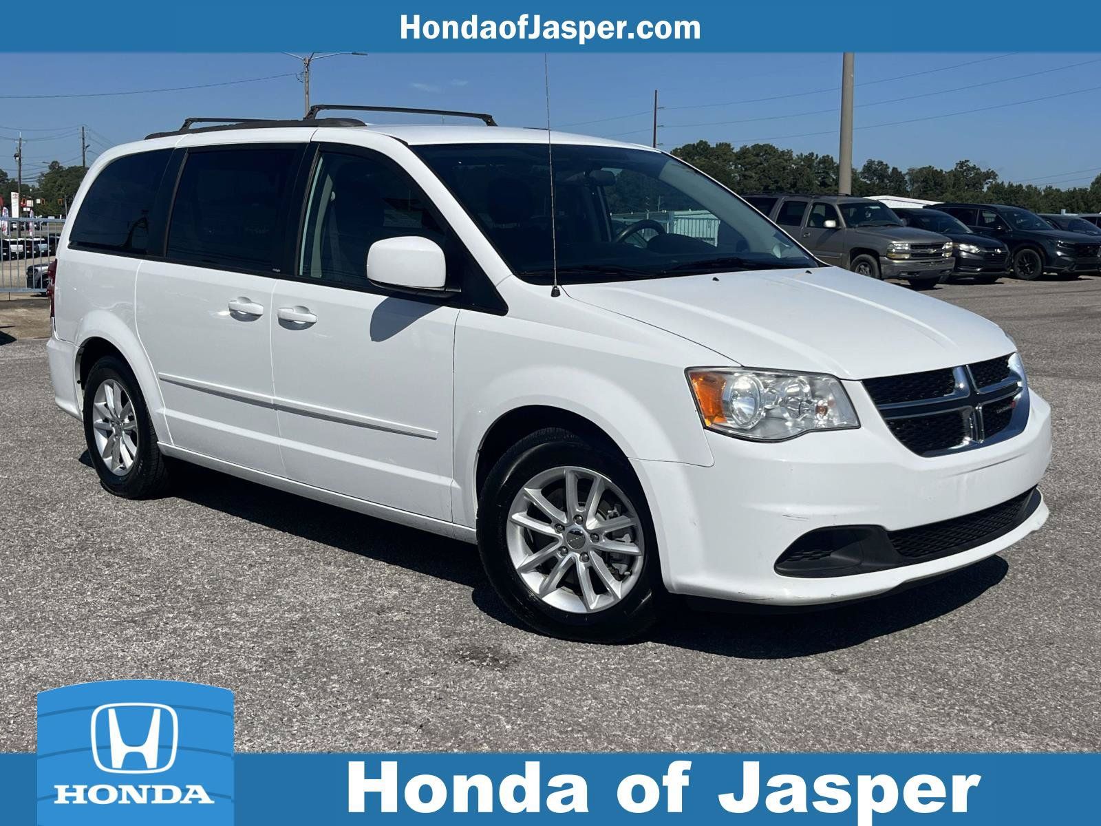 Used 2014 Dodge Grand Caravan SXT FWD image 1