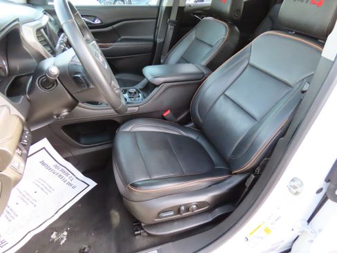 Used 2023 GMC Acadia AT4 w/ Technology Package image 39