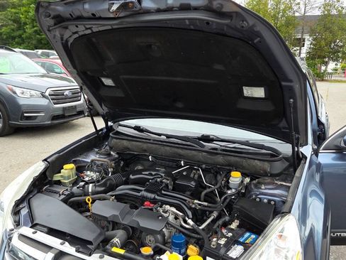 Used 2013 Subaru Outback 2.5i Limited w/ Moonroof Pkg AWD/4WD image 48