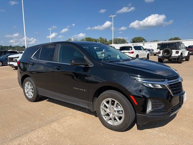 Used 2024 Chevrolet Equinox LT AWD/4WD image 1