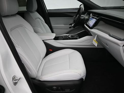 New 2026 Jeep Cherokee Limited image 12