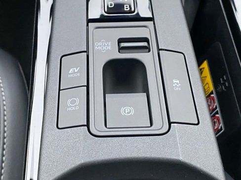New 2026 Toyota Prius XLE FWD image 18