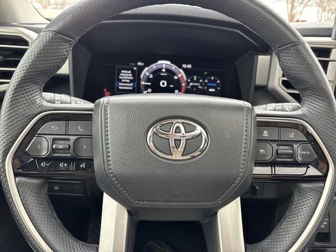 Used 2023 Toyota Sequoia Limited image 30