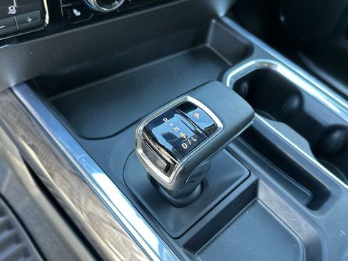 Used 2024 Chevrolet Silverado 1500 LTZ w/ LTZ Convenience Package II AWD/4WD image 23