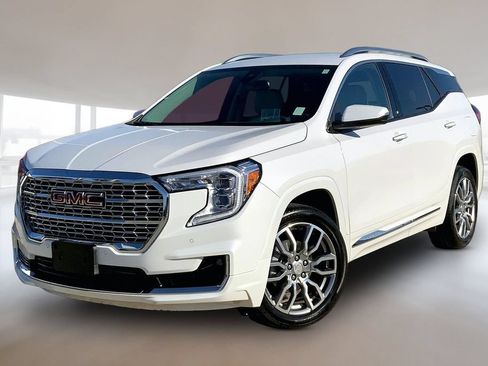Used 2022 GMC Terrain Denali AWD/4WD image 1