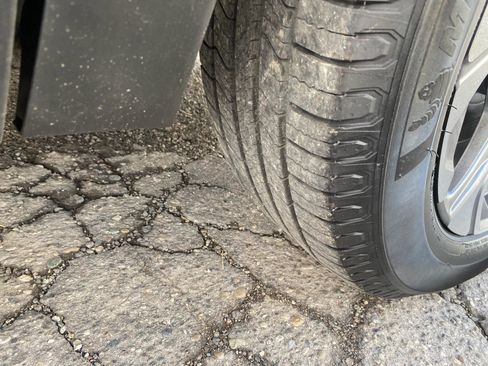 Used 2019 Honda CR-V EX image 33