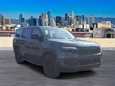 New 2025 Jeep Wagoneer Series II w/ Premium Group I image 3