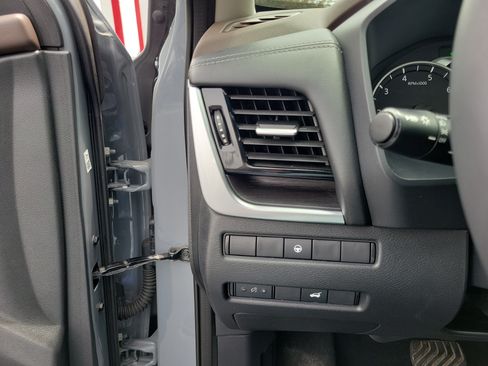 Certified 2021 Nissan Rogue SL AWD/4WD image 29