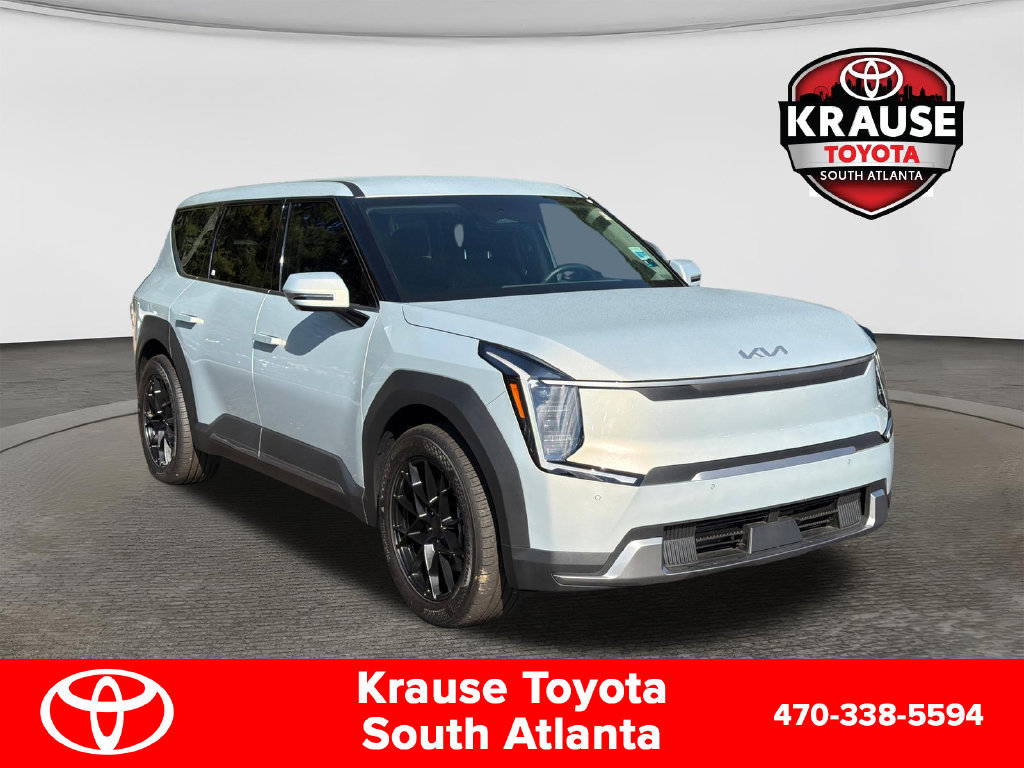 Used 2026 Kia EV9 Light RWD image 1