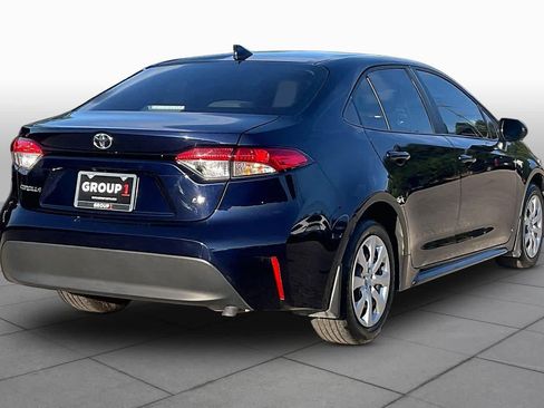 Used 2025 Toyota Corolla LE FWD image 13