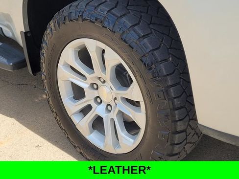 Used 2022 Chevrolet Silverado 1500 LTZ w/ LTZ Convenience Package II AWD/4WD image 8