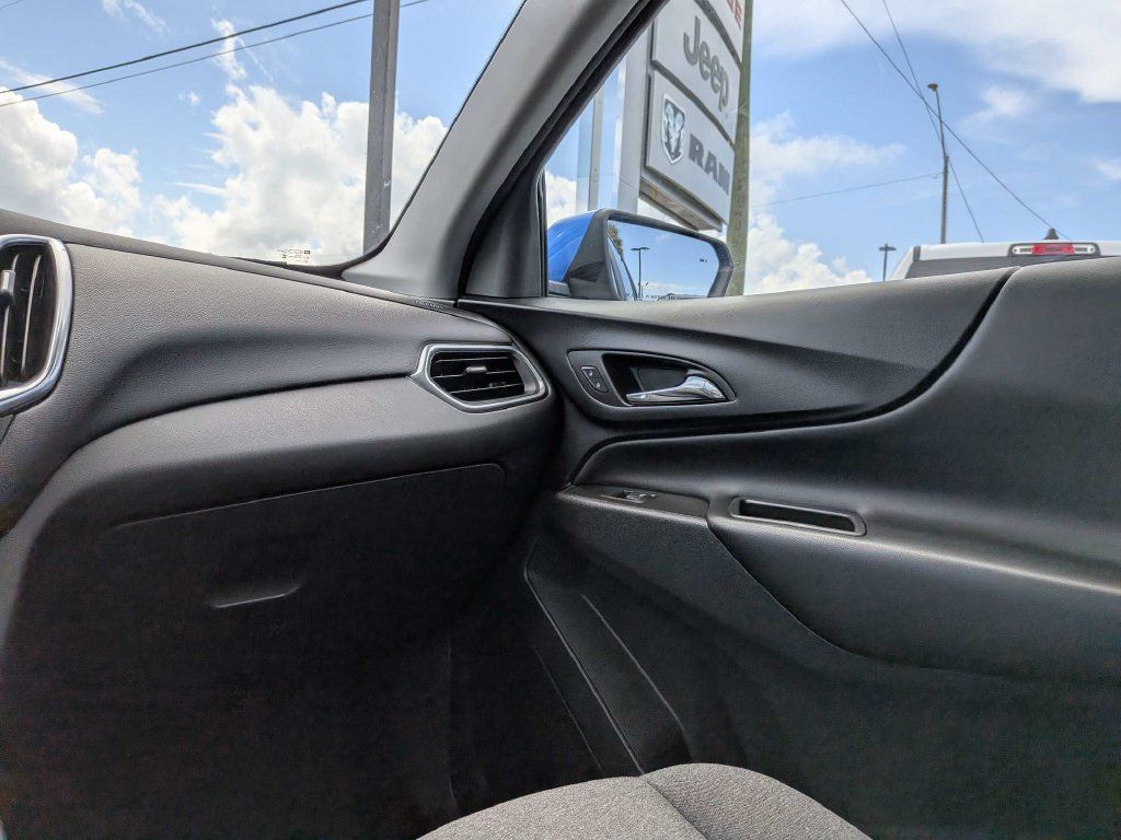 Used 2024 Chevrolet Equinox LT AWD/4WD image 17