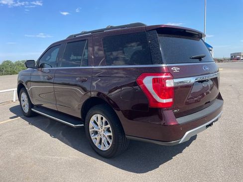 Used 2020 Ford Expedition XLT w/ Equipment Group 202A AWD/4WD image 4