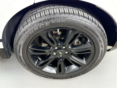 Used 2020 Land Rover Range Rover Velar S image 33