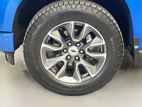 Used 2025 Chevrolet Silverado 1500 RST AWD/4WD image 32