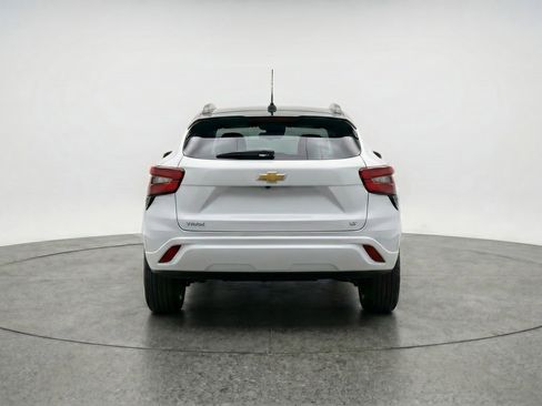 Used 2025 Chevrolet Trax LT w/ LT Convenience Package FWD image 7