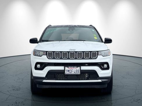 Certified 2024 Jeep Compass Limited image 9