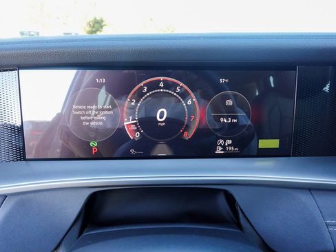 New 2025 Volkswagen Tiguan SE image 16