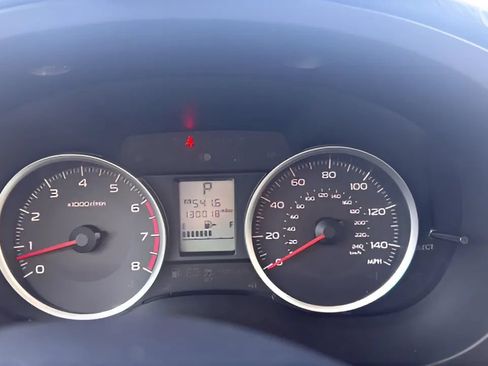Used 2015 Subaru Forester 2.5i w/ Alloy Wheel Package AWD/4WD image 14