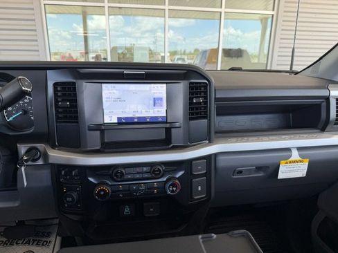 New 2026 Ford F250 XL w/ XL Off-Road Package AWD/4WD image 12