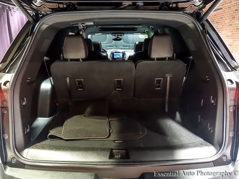 Certified 2023 Chevrolet Traverse RS image 35